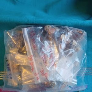 𝅺MYSTERY Box  1 pound +of beads